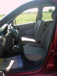 2010 Renault Logan Pictures