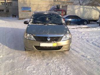 2011 Renault Logan Pictures