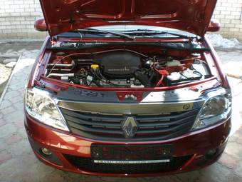2011 Renault Logan Wallpapers