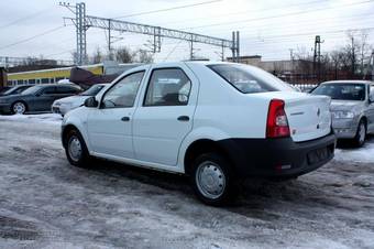 2011 Renault Logan Pictures