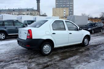2011 Renault Logan Photos