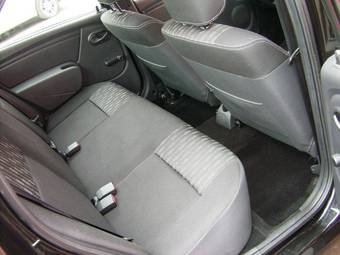 2011 Renault Logan Photos