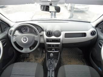 2011 Renault Logan Wallpapers