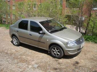 2011 Renault Logan Photos