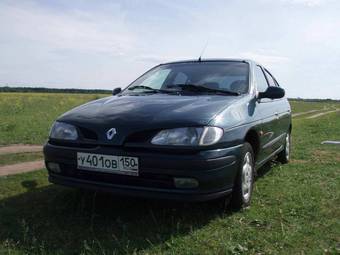 1996 Renault Megane Pictures