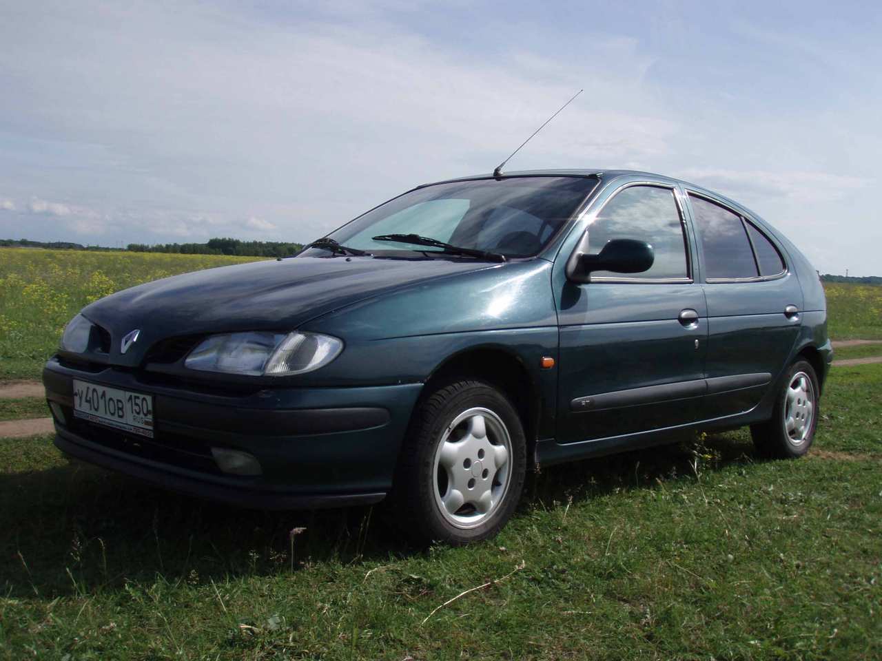 1996 Renault specs, size 1.6l., Fuel type Gasoline, Drive wheels FF, Transmission Gearbox Manual