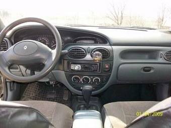 1997 Renault Megane Pictures