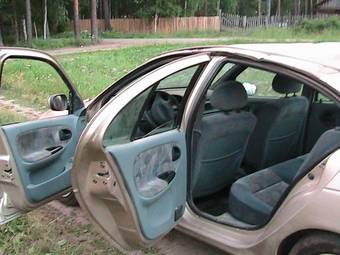 1998 Renault Megane Photos