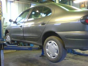 1998 Renault Megane Pics