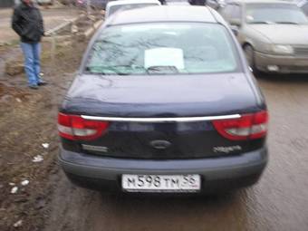 1999 Renault Megane Pictures