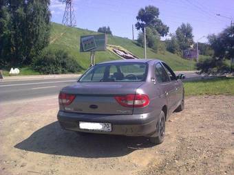 2000 Renault Megane Photos