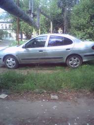 2001 Renault Megane Pictures