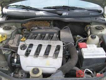 2002 Renault Megane Pictures
