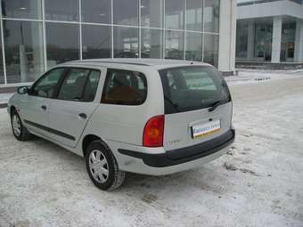 2002 Renault Megane Pics