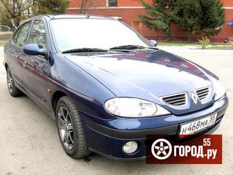 2002 Renault Megane Photos
