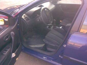 2003 Renault Megane Pictures