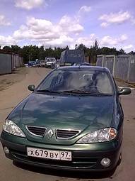 2003 Renault Megane Pictures