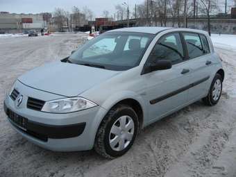 2004 Renault Megane Pictures