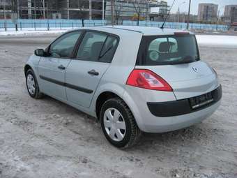 2004 Renault Megane Photos