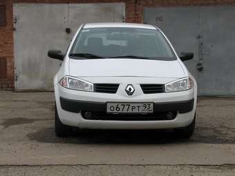 2004 Renault Megane Pictures