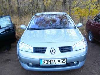 2004 Renault Megane Pictures