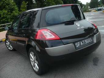 2004 Renault Megane Pictures