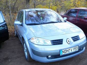 2004 Renault Megane Pictures