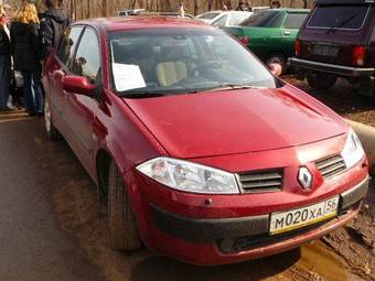 2004 Renault Megane Photos