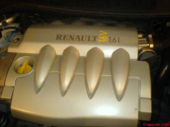 2004 Renault Megane Pictures