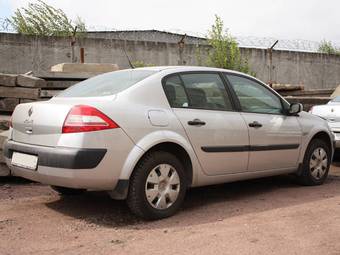 2004 Renault Megane Photos