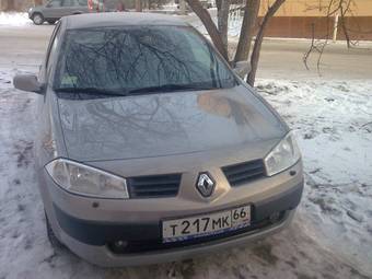 2004 Renault Megane Photos