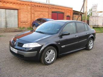 2004 Renault Megane Pictures