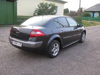 2004 Renault Megane Photos