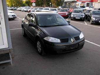 2004 Renault Megane Pictures