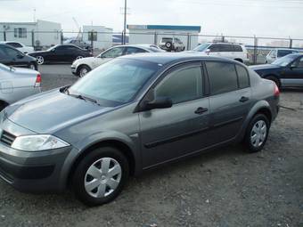 2004 Renault Megane Photos