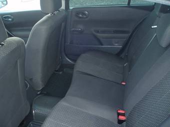 2004 Renault Megane Photos