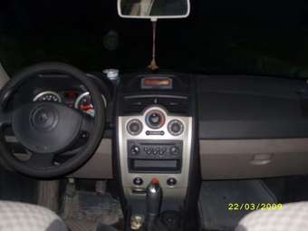2005 Renault Megane Images