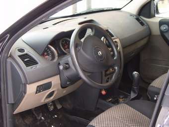 2005 Renault Megane Pictures