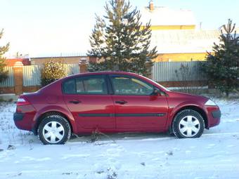 2005 Renault Megane Pictures