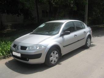 2005 Renault Megane Photos