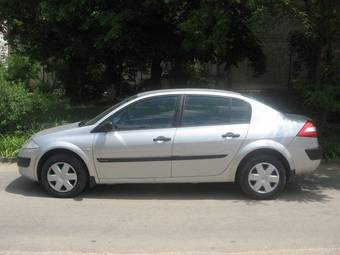 2005 Renault Megane Pictures