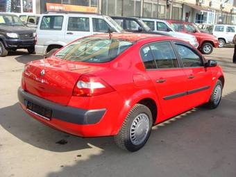 2005 Renault Megane Photos