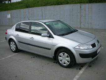 2005 Renault Megane Photos