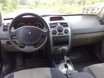 2005 Renault Megane Pictures