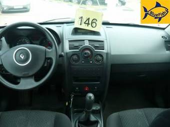 2005 Renault Megane Photos
