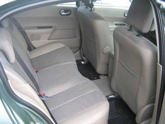 2005 Renault Megane Photos