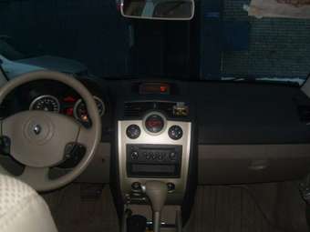 2006 Renault Megane Pictures