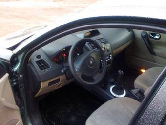 2006 Renault Megane Photos