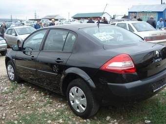 2007 Renault Megane Photos