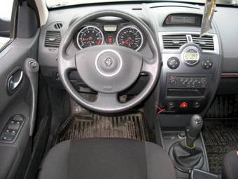2007 Renault Megane Pictures
